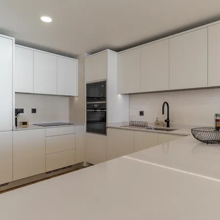 Hip Heaven On Apartment