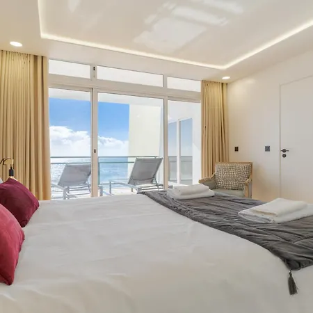 Apartment Hip Heaven On *