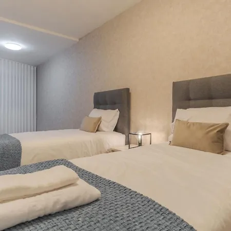 Apartment Hip Heaven On